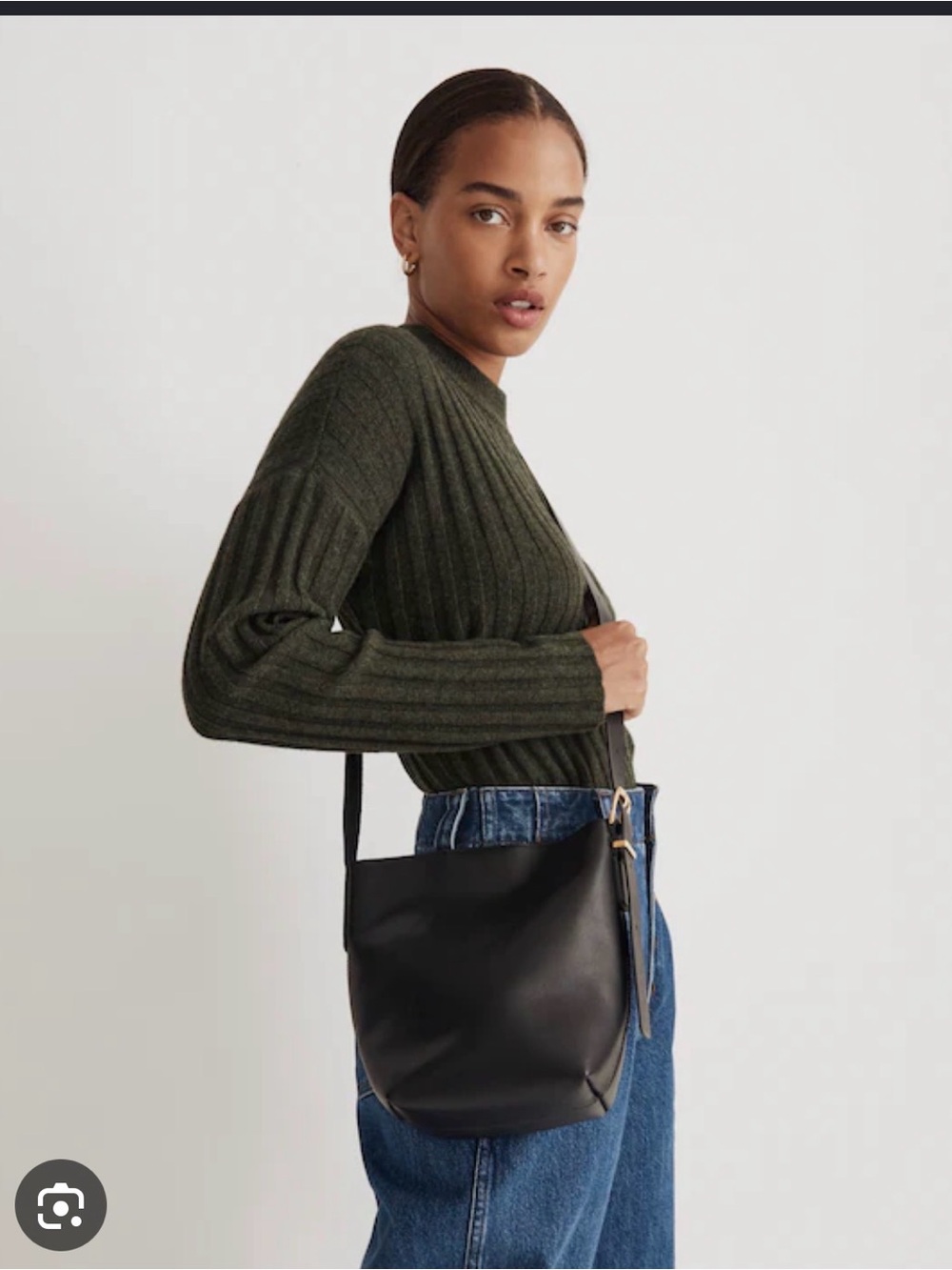 Madewell essential Crossbody Bucket Bag black leather